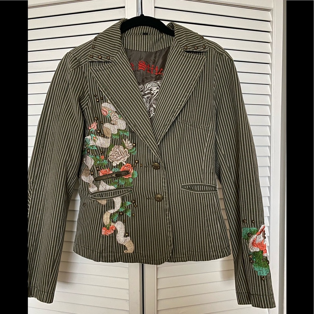 Love❤️Stitch Embroidered Stripe Khaki Green Jkt